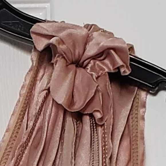 Like New Max Studio One Shoulder Top - Local Pickup Available in Vancouver, WA - Picture 3 of 4